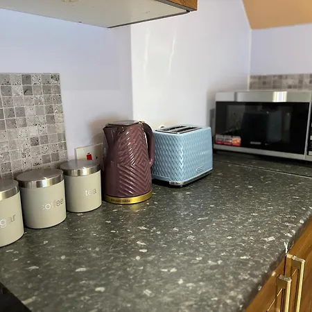 Chic Jewellery Quarter With Free Wifi, Parking And Keyless Access, 4 Beds Apartman Birmingham