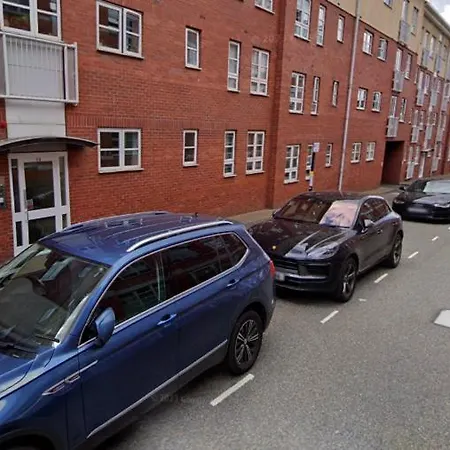 Chic Jewellery Quarter With Free Wifi, Parking And Keyless Access, 4 Beds *