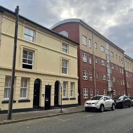 Apartman Chic Jewellery Quarter With Free Wifi, Parking And Keyless Access, 4 Beds Birmingham